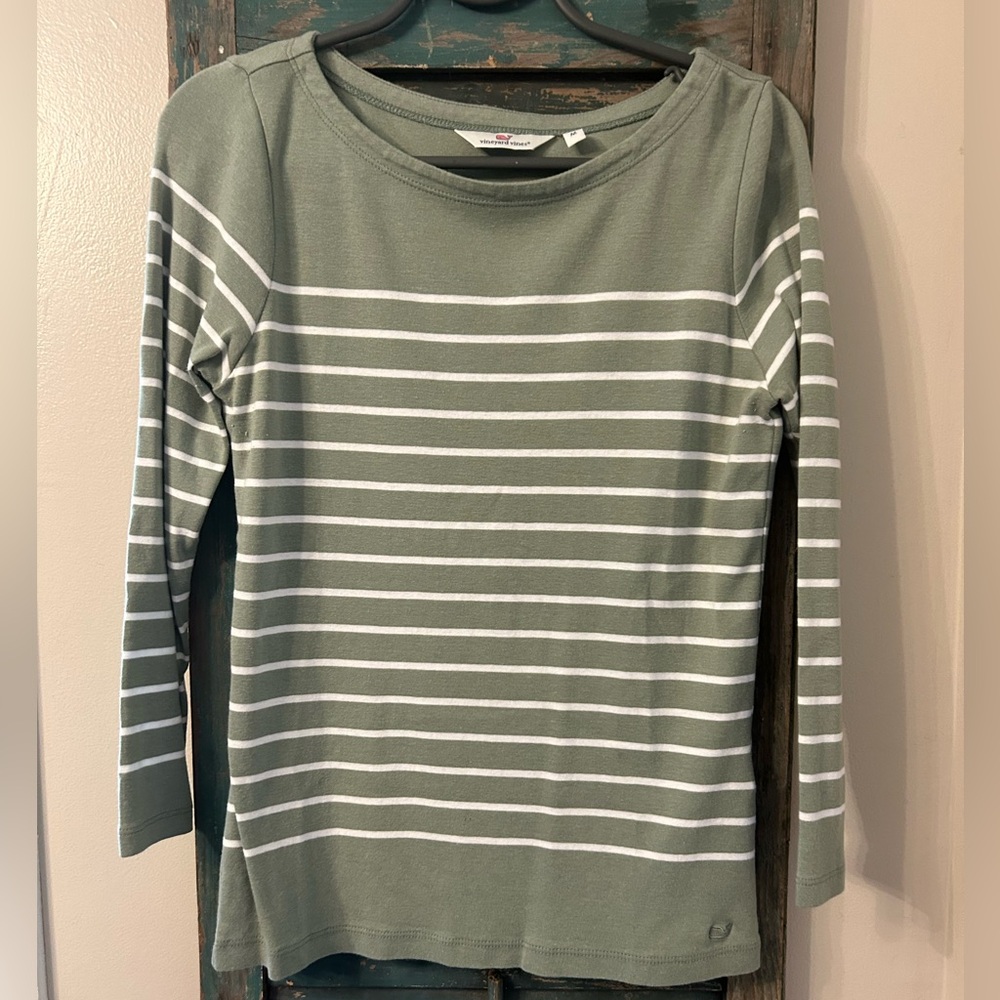 Vineyard vines stripe boatneck top